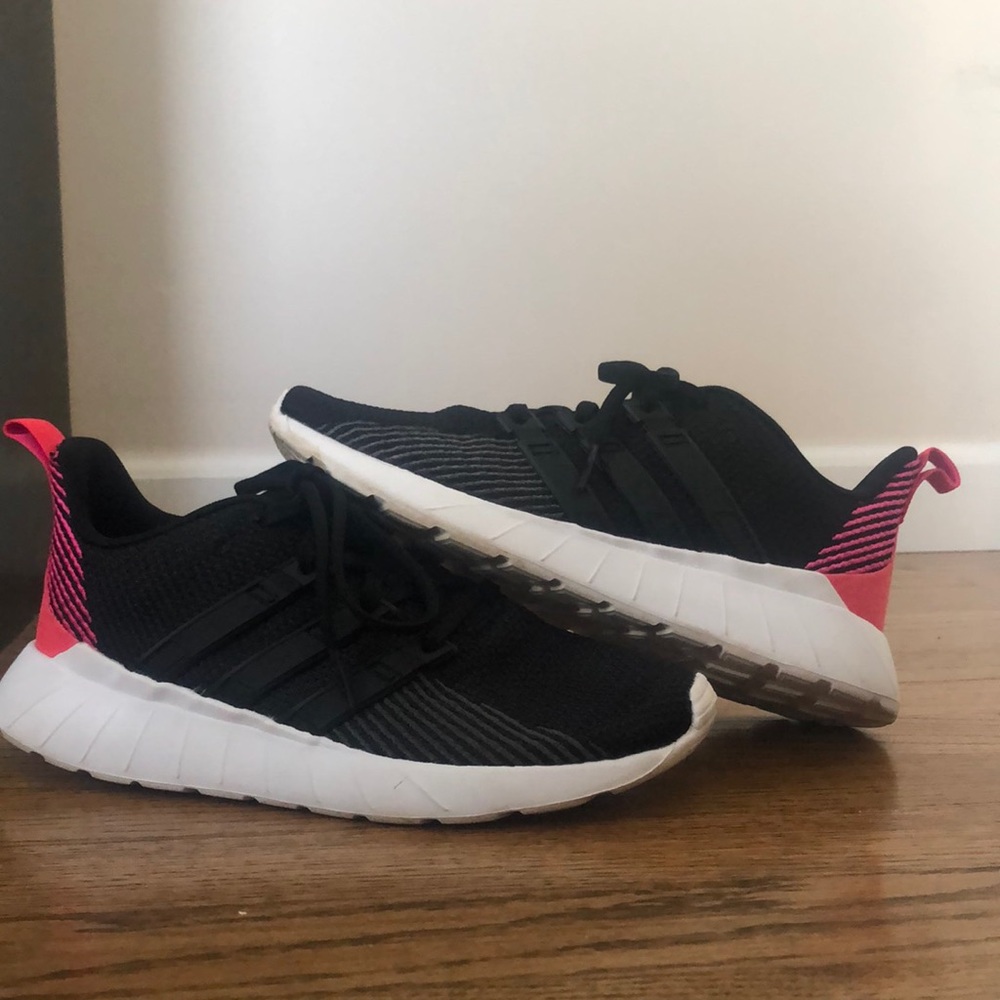 Adidas womens sneakers size 7